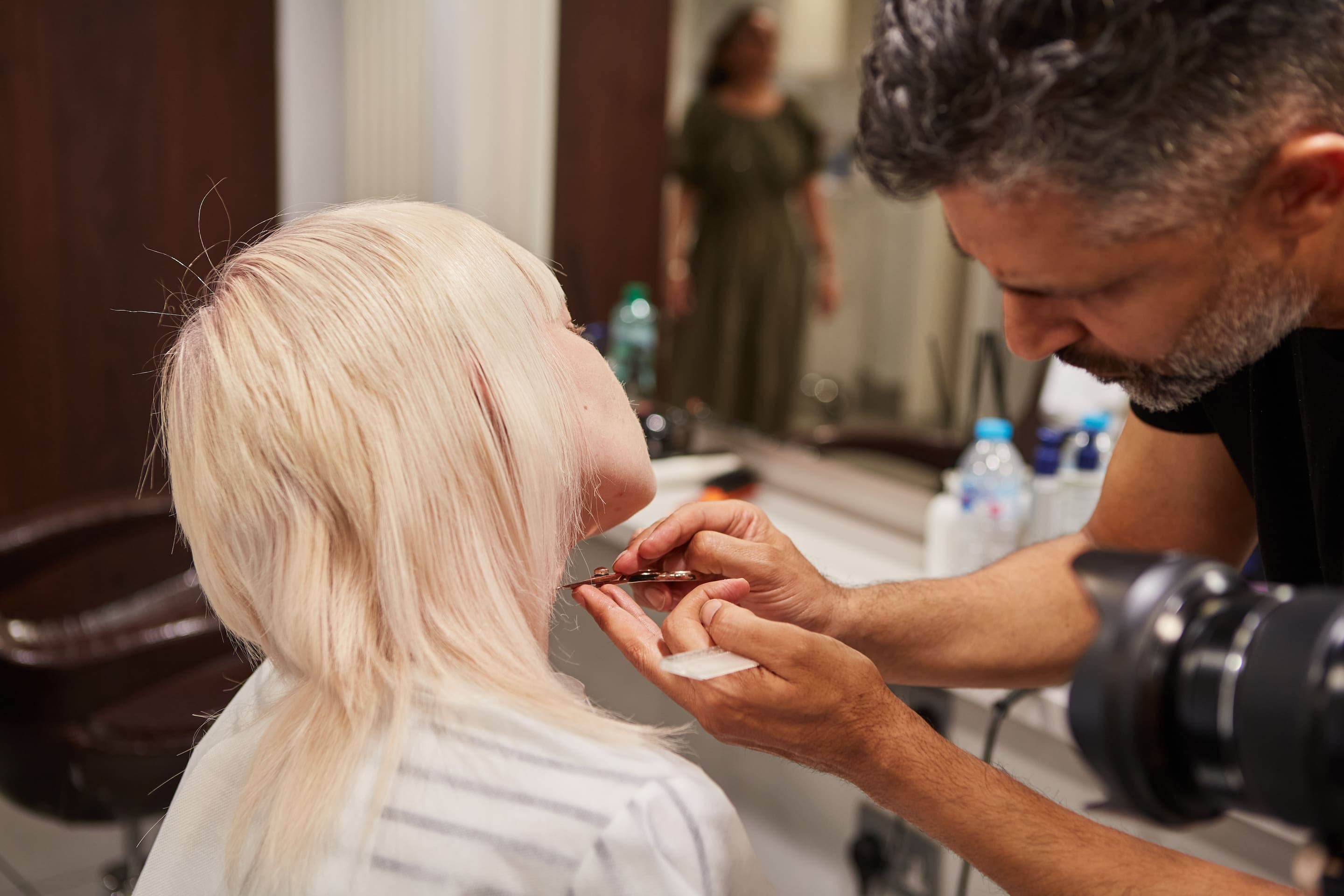 Precision haircut in progress